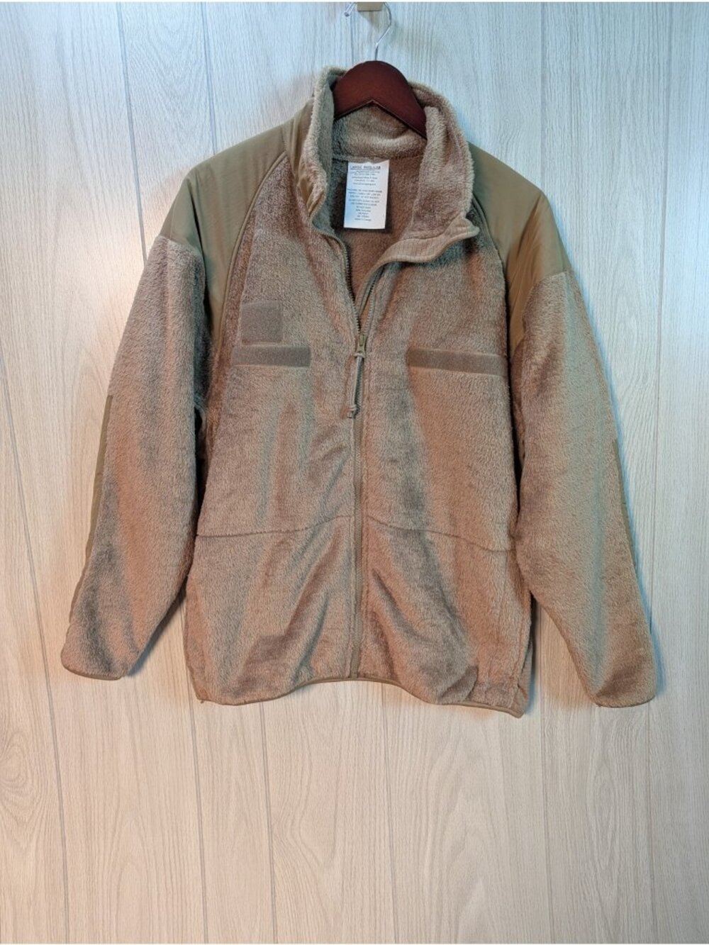 USGI Jacket Fleece Cold Weather Gen III Tan Large Reg N8415-01-580-1355
